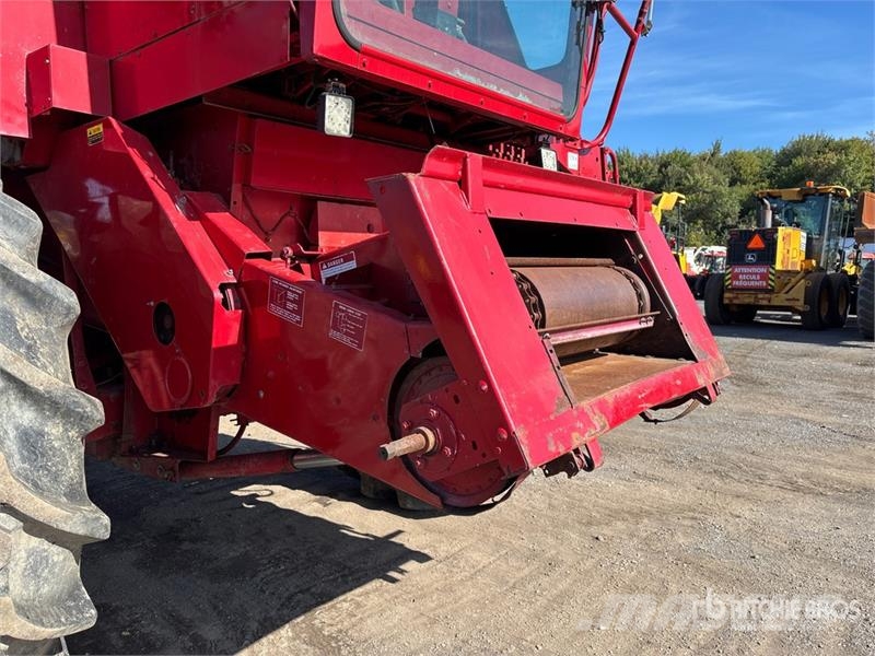International Harvester Harvester 1420 Axial-Flow Combine Harves Cosechadoras combinadas