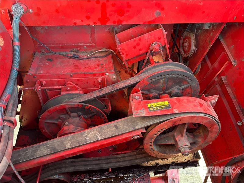 International Harvester Harvester 1420 Axial-Flow Combine Harves Cosechadoras combinadas