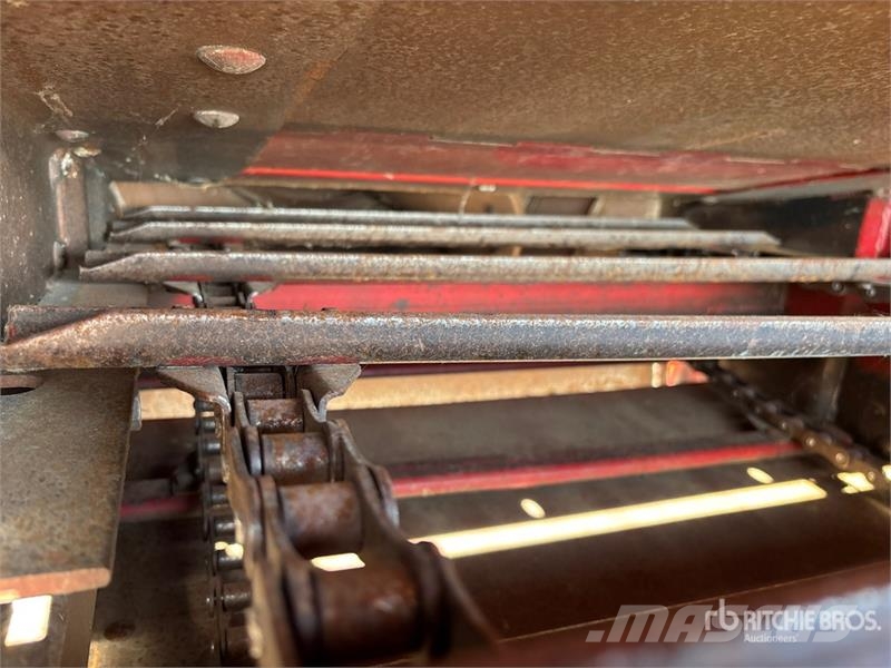 International Harvester Harvester 1420 Axial-Flow Combine Harves Cosechadoras combinadas