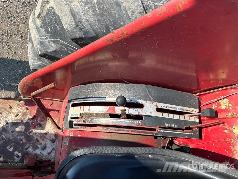 International Harvester Harvester 574 2WD Tractor Traktörler