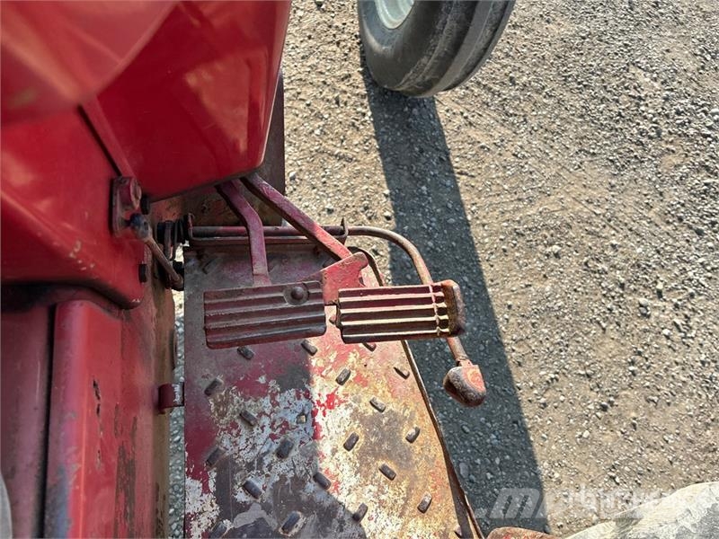 International Harvester Harvester 574 2WD Tractor Traktörler