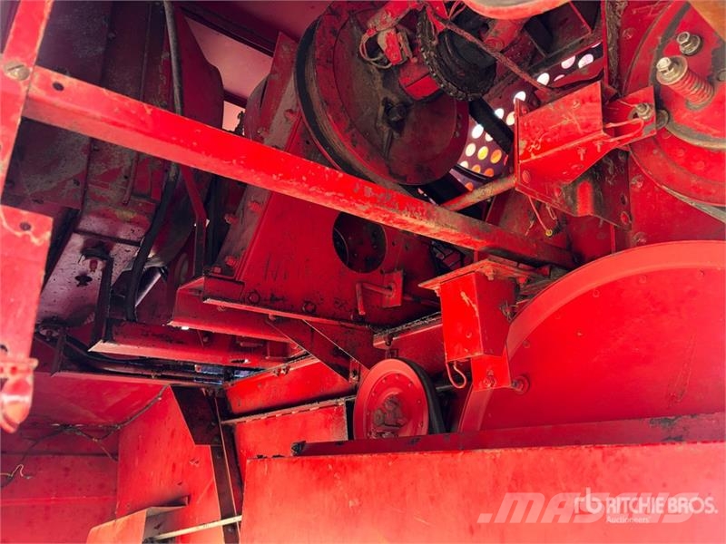 International Harvester Harvester 1420 Axial-Flow Combine Harves Cosechadoras combinadas
