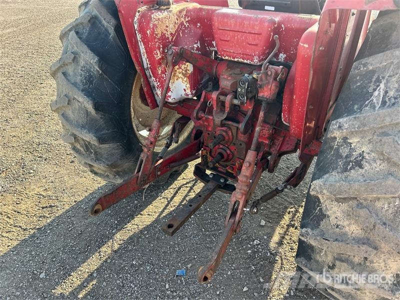International Harvester Harvester 574 2WD Tractor Traktörler