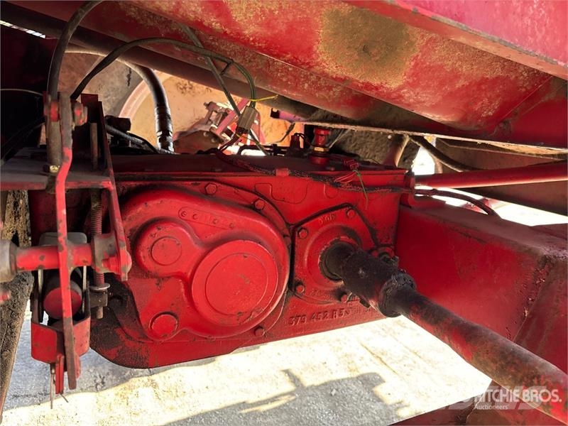 International Harvester Harvester 1420 Axial-Flow Combine Harves Cosechadoras combinadas