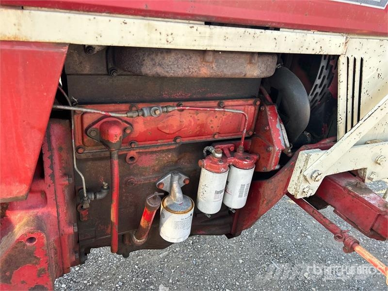 International Harvester Harvester 574 2WD Tractor Traktörler