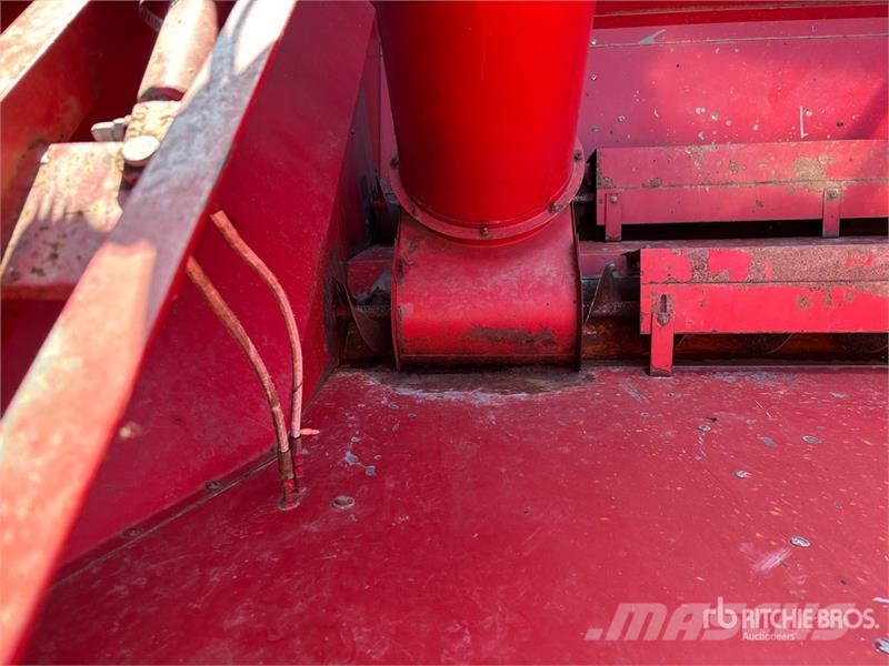 International Harvester Harvester 1420 Axial-Flow Combine Harves Cosechadoras combinadas