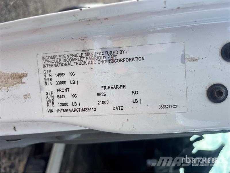 International Hiab 085-3 3800 kg Knuckle Boom on International Truck mounted cranes