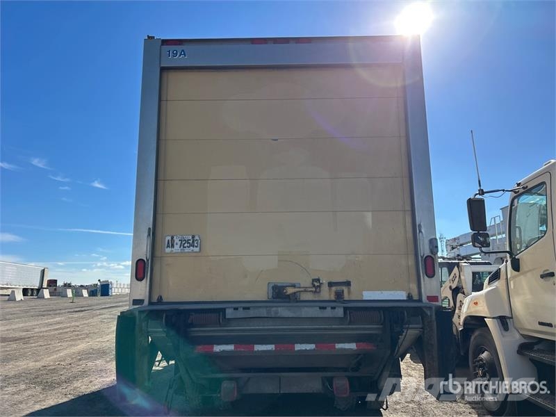International HV 607 6x4 Refrigerated Truck Грузовики-Рефрижераторы