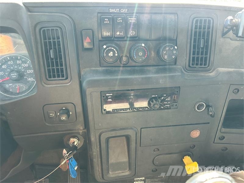 International HV 607 6x4 Refrigerated Truck Грузовики-Рефрижераторы