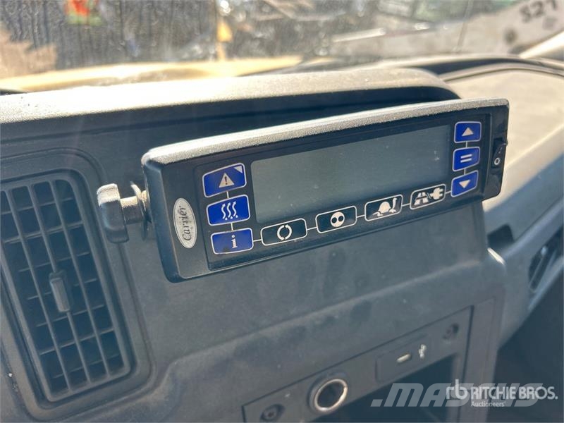 International HV 607 6x4 Refrigerated Truck Грузовики-Рефрижераторы