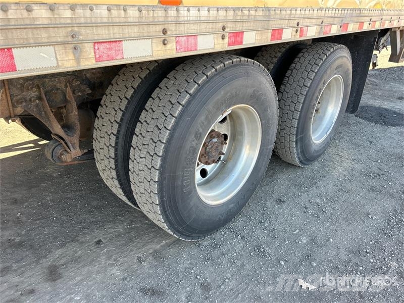 International HV 607 6x4 Refrigerated Truck Грузовики-Рефрижераторы