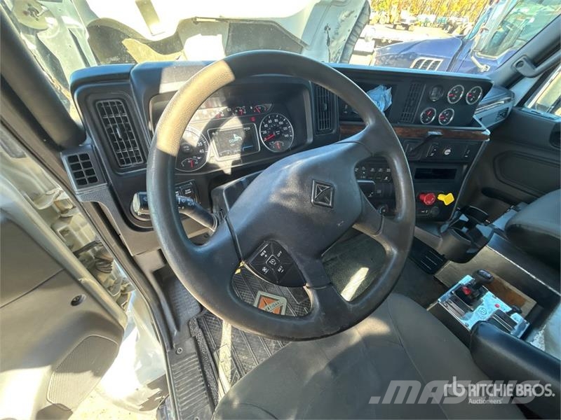 International HV607 6x4 T/A Dump Truck Tipper trucks