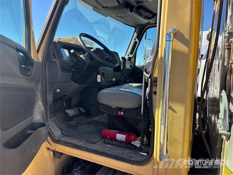 International HV607 6x4 Refrigerated Truck Chłodnie samochodowe