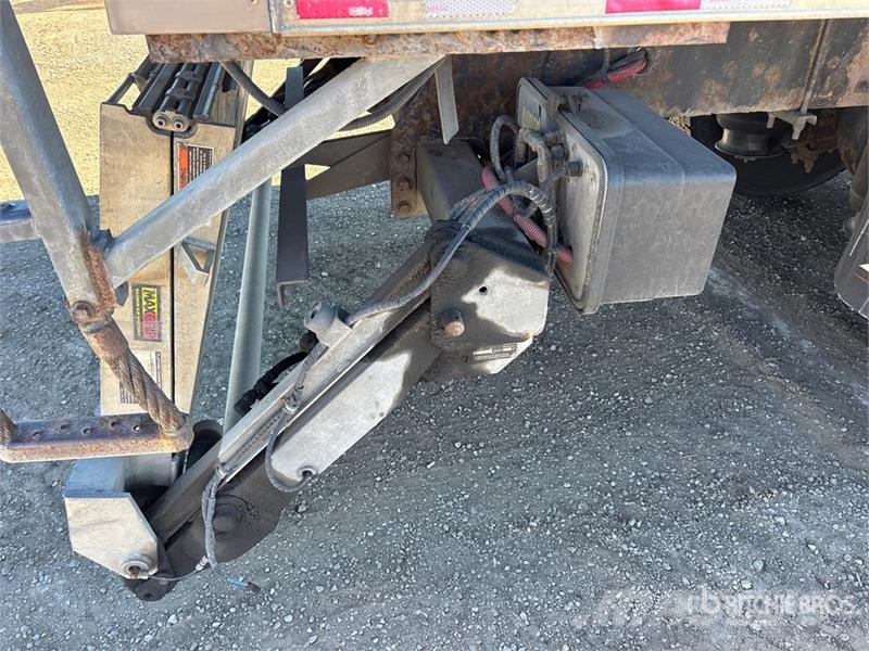 International HV607 6x4 Refrigerated Truck Chłodnie samochodowe