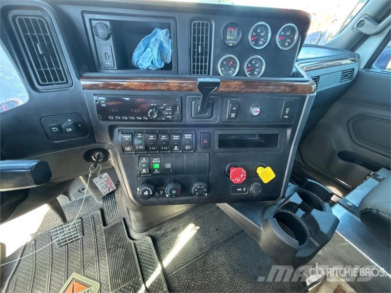 International HV607 6x4 T/A Dump Truck Tipper trucks