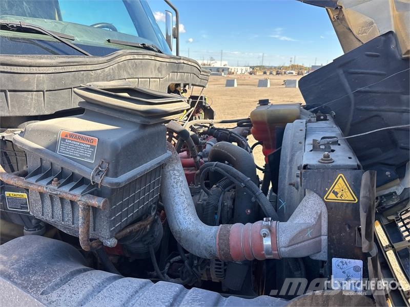 International HV607 6x4 Refrigerated Truck Chłodnie samochodowe