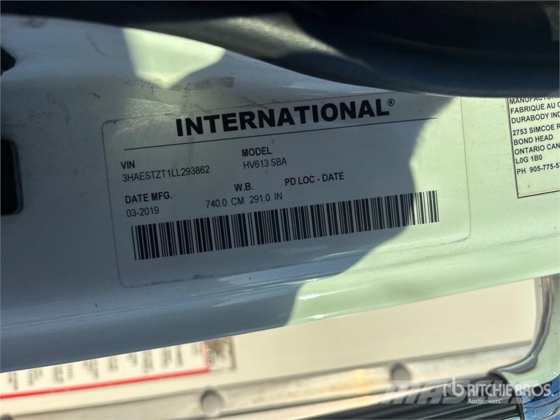 International HV613 6x4 Van Truck Umpikorikuorma-autot