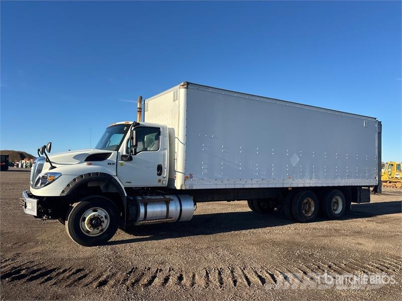 International HV613 6x4 Van Truck Umpikorikuorma-autot