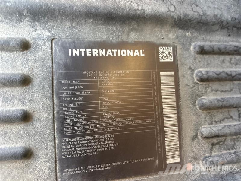 International HV613 6x4 Van Truck Umpikorikuorma-autot