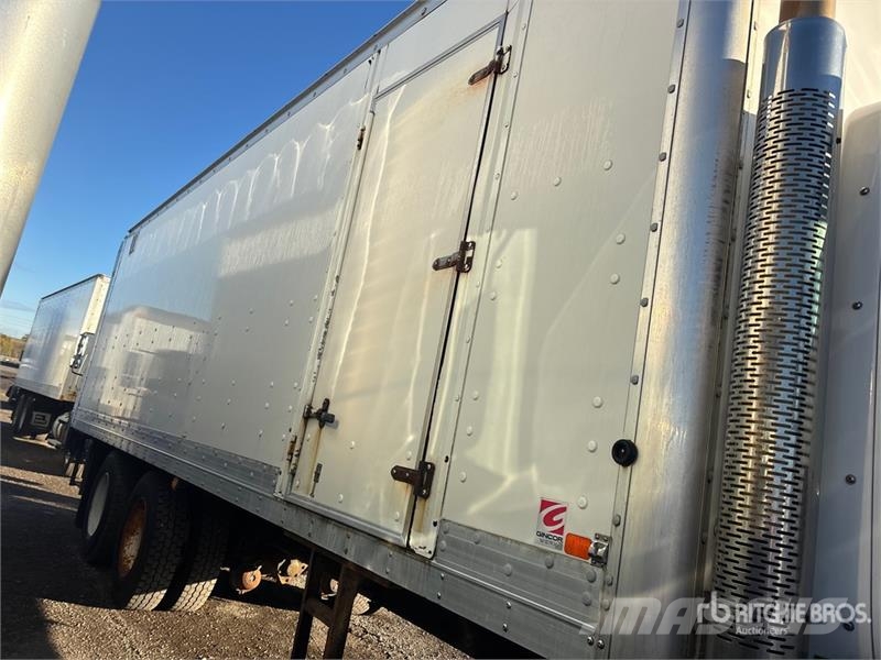 International HV613 6x4 Van Truck Umpikorikuorma-autot