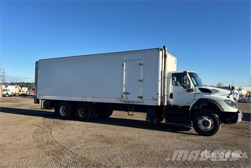 International HV613 6x4 Van Truck Umpikorikuorma-autot