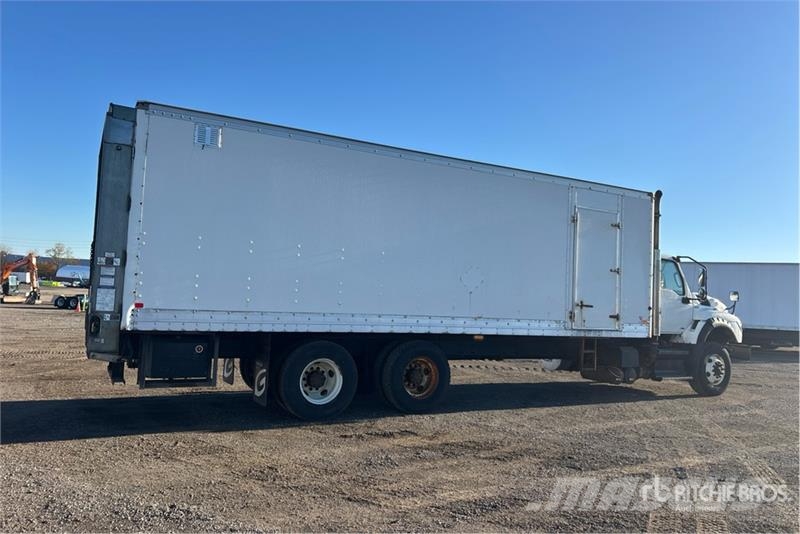 International HV613 6x4 Van Truck Umpikorikuorma-autot