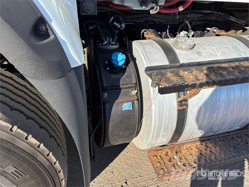 International HV613 SBA 6x4 Rollback Truck 救援车