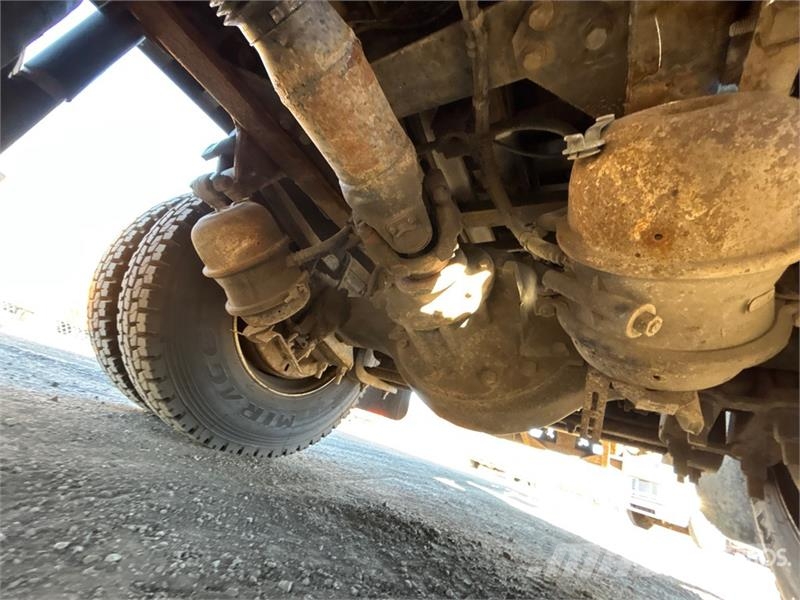International HV613 SBA 6x4 Rollback Truck 救援车
