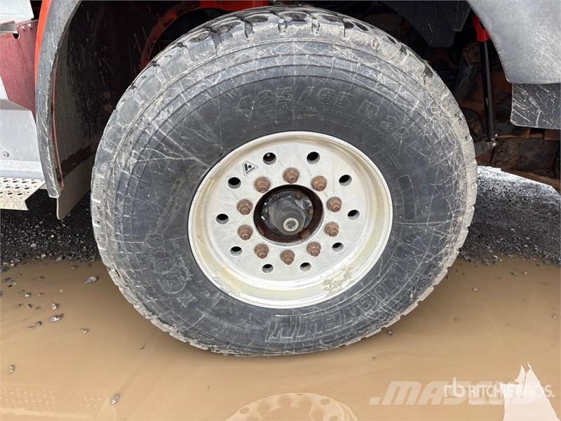 International HX620 6x4 Snow Plow Truck 多目的/汎用車両