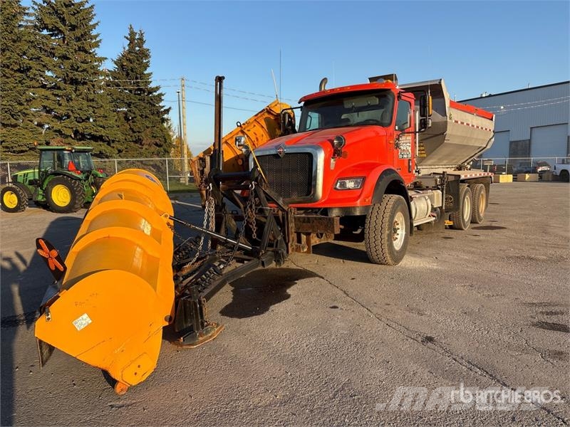International HX620 6x4 Snow Plow Truck 多目的/汎用車両