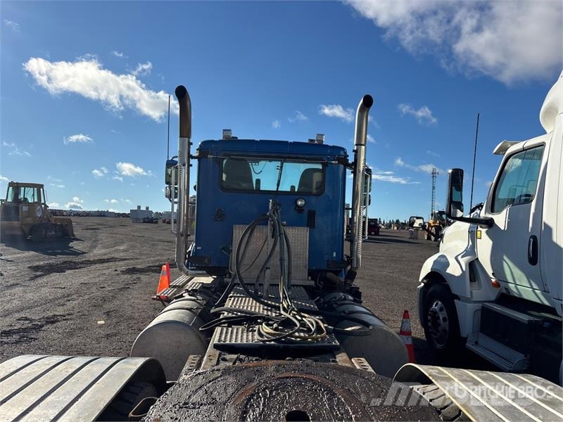 International HX620 6x4 T/A Day Cab Truck Tractor Trekkvogner