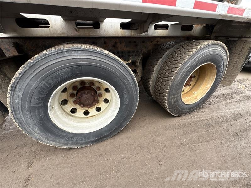 International HX620 6x4 Snow Plow Truck 多目的/汎用車両
