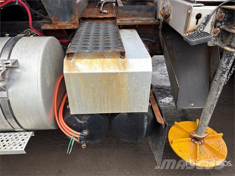 International HX620 6x4 Snow Plow Truck 多目的/汎用車両