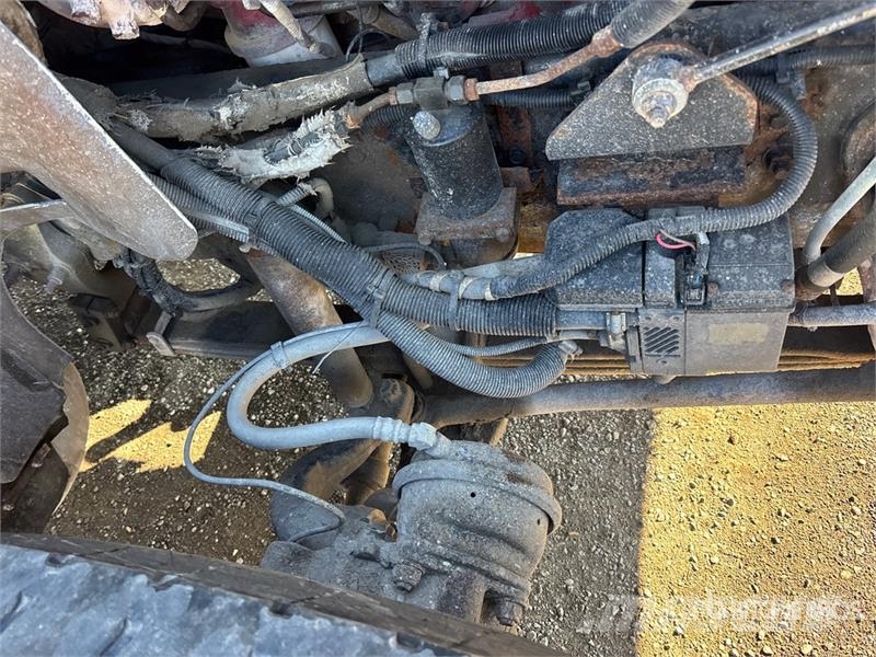 International HX620 6x4 T/A Day Cab Truck Tractor Trekkvogner