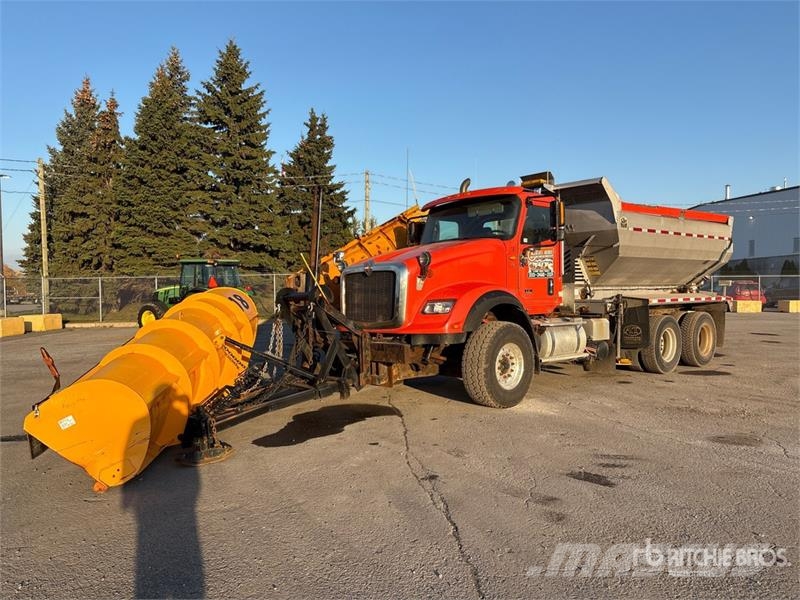 International HX620 6x4 Snow Plow Truck 多目的/汎用車両