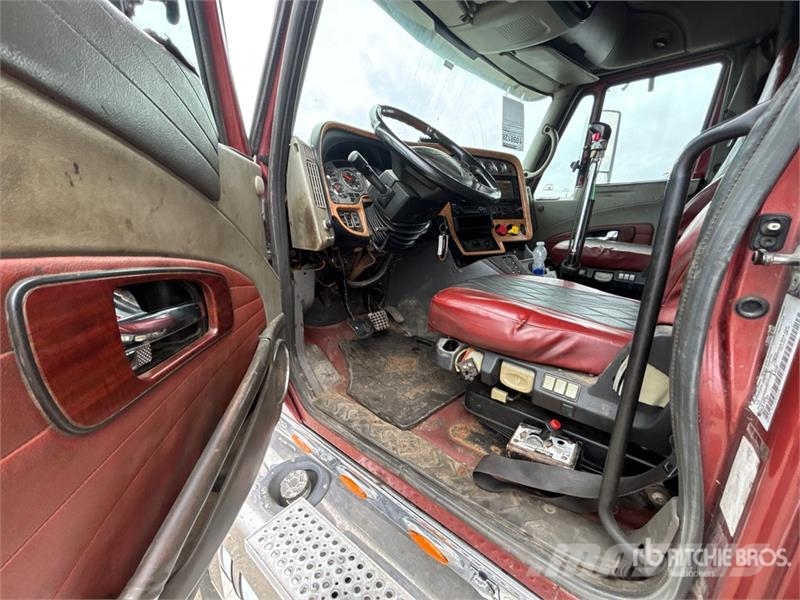 International LoneStar 6x4 T/A Sleeper Truck Tractor Τράκτορες