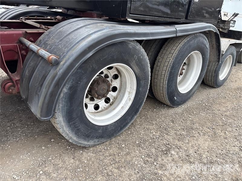 International LoneStar 6x4 T/A Sleeper Truck Tractor Τράκτορες
