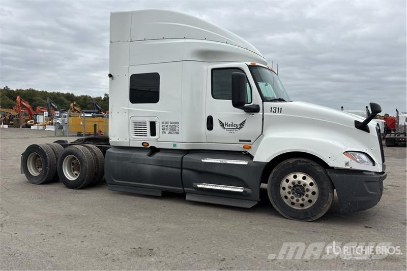 International LT625 Prime Movers
