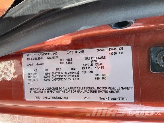 International LT625 Tractor Units