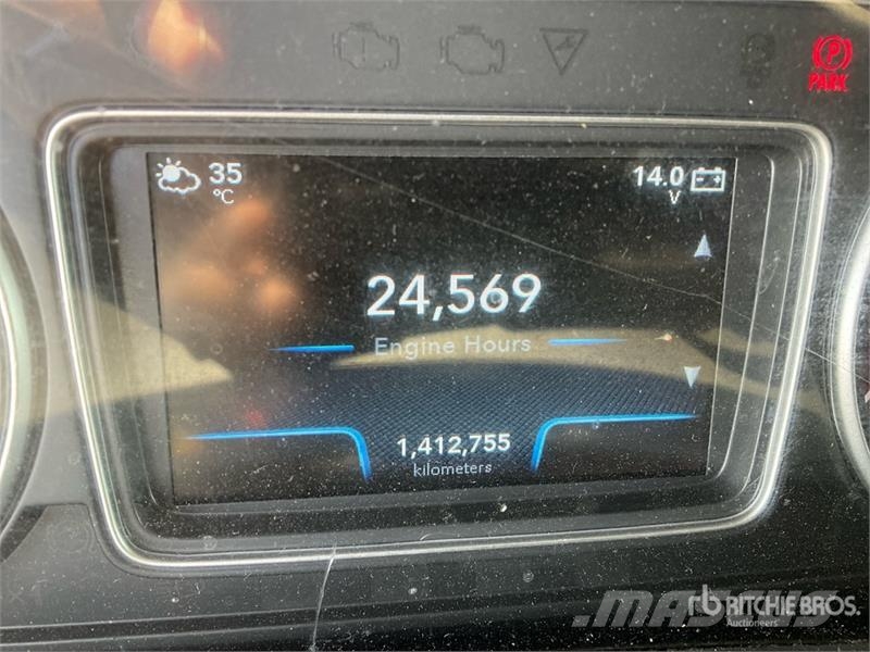 International LT625 牵引车