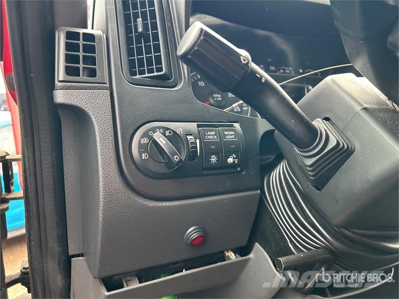 International LT625 Тягачі