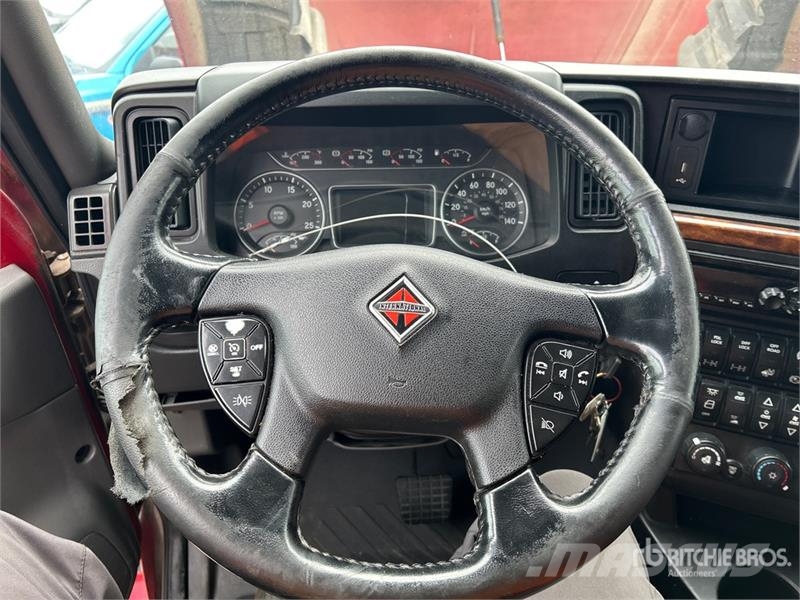 International LT625 Тягачі