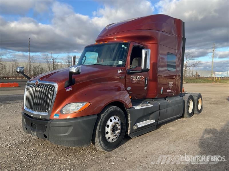International LT625 Тягачі