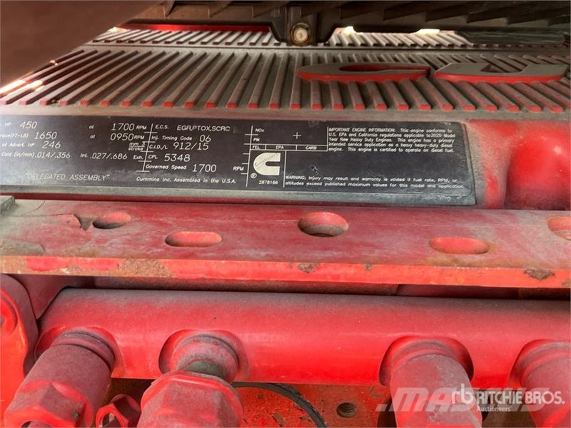 International LT625 牵引车