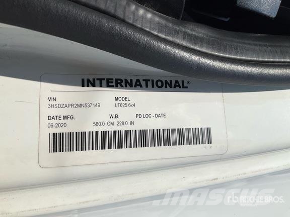 International LT625 牵引车