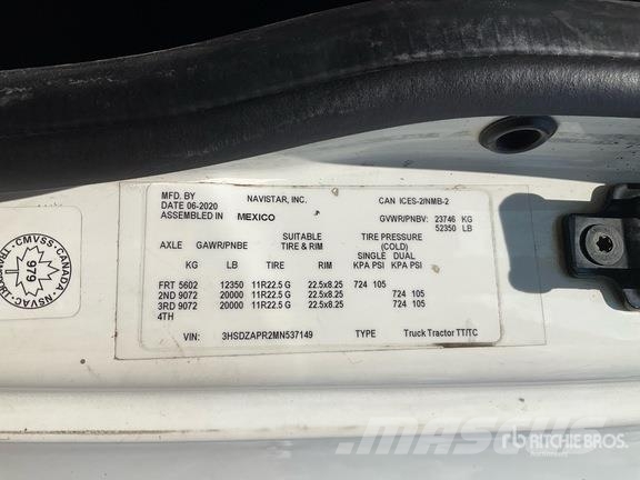 International LT625 牵引车