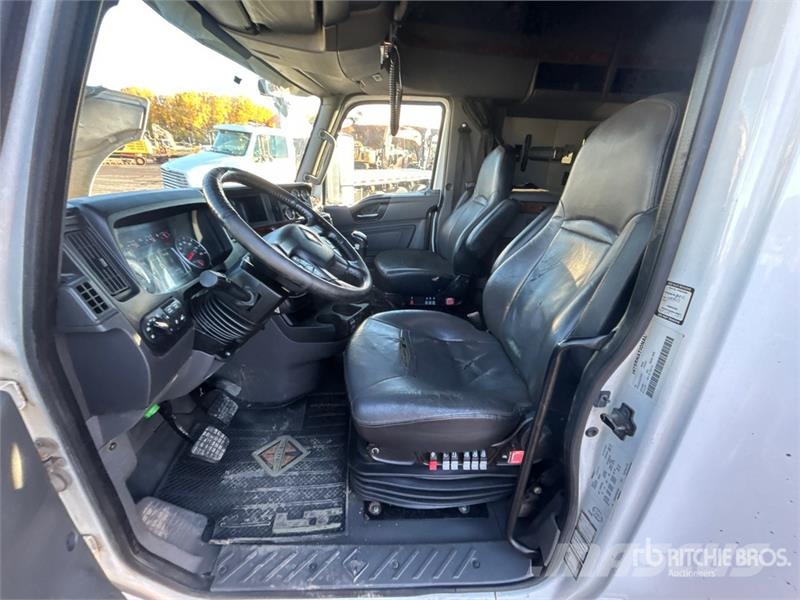 International LT625 Cabezas tractoras