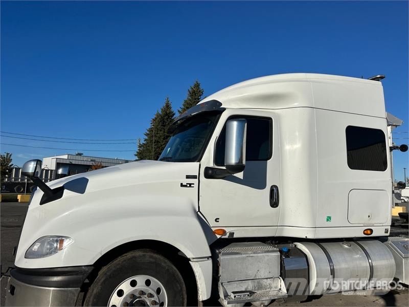 International LT625 Cabezas tractoras