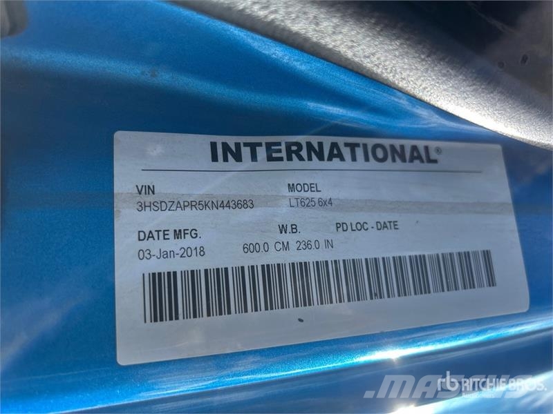 International LT625 Nyergesvontatók