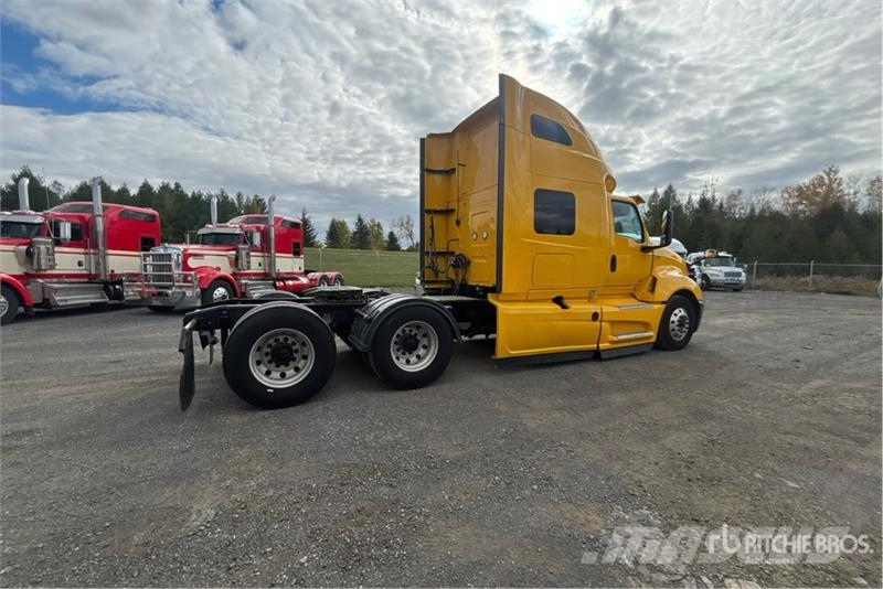 International LT625 Tractor Units